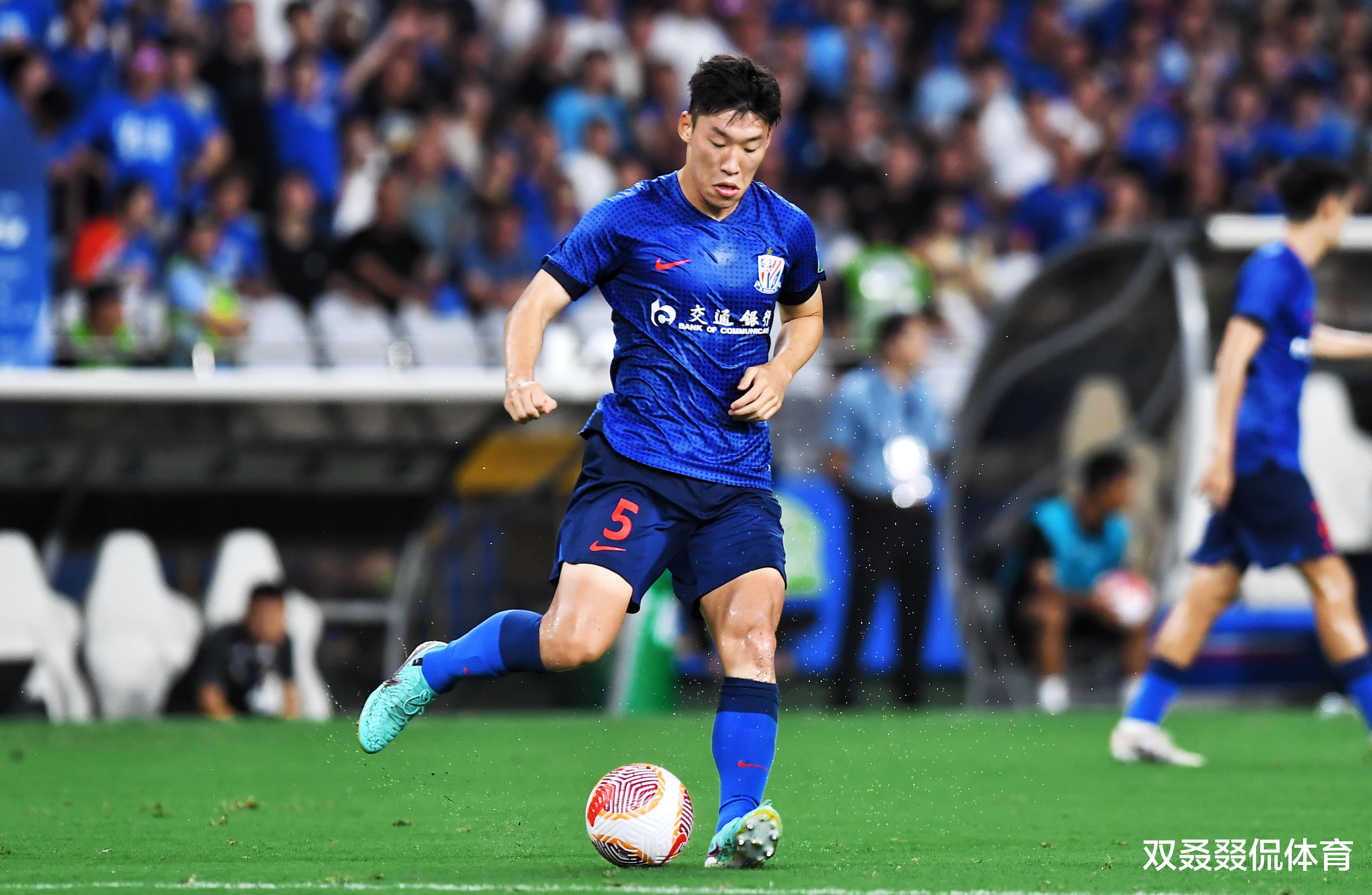 英雄联盟-亚冠赛程吃紧，北京首钢今晨刷新队史纪录，赛场秩序良好，年轻球员得到机会的简单介绍