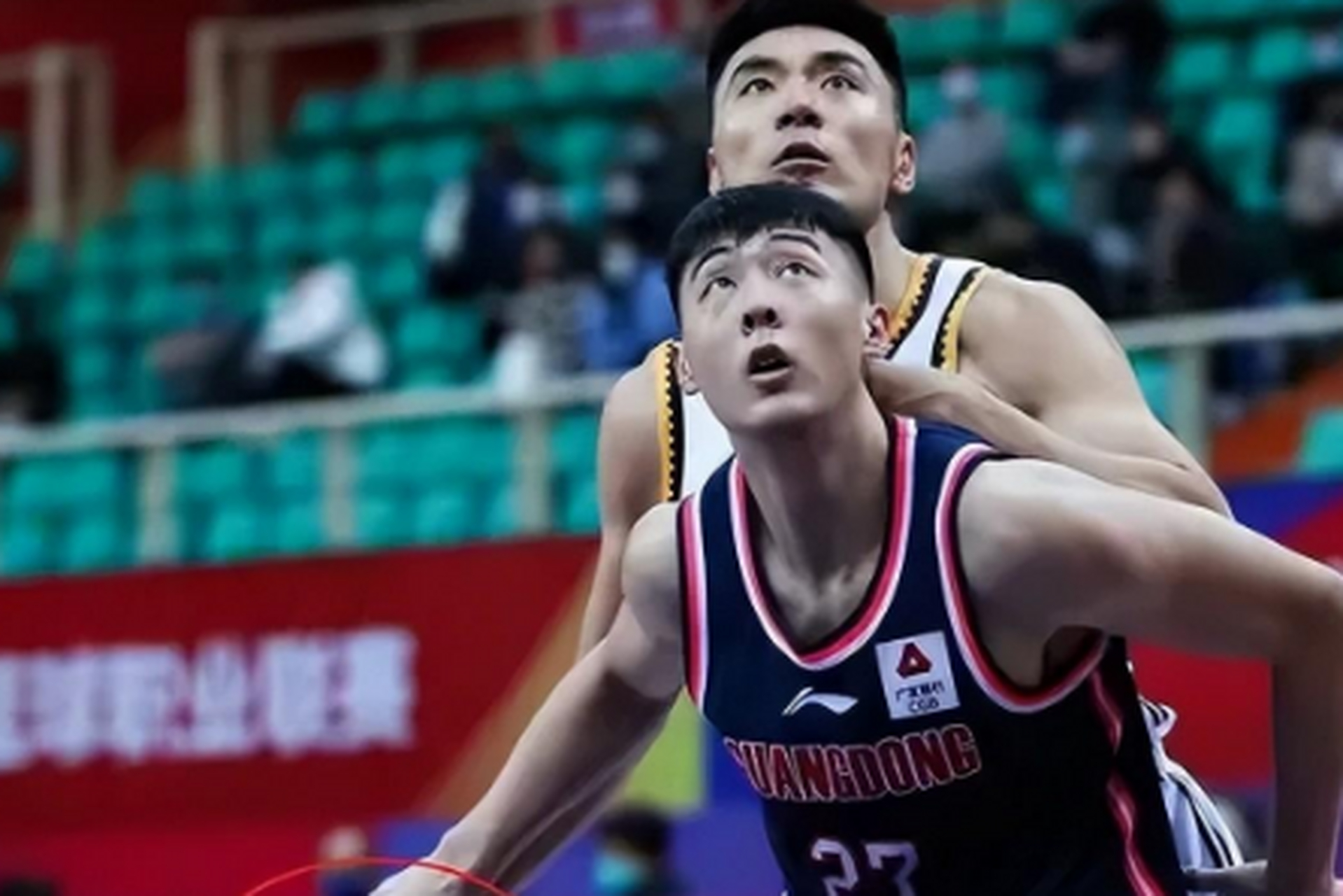 英雄联盟台服官网-包含法兰克福训练开放日，今晨主帅复盘引欢呼，CBA常规赛在即，高层口径保持一致的词条